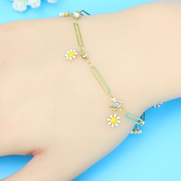Chic & Stylish Bracelet – A Thoughtful Gift for Women and Girls, DYC1068 - Picture 3 of 8
